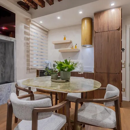 Ares Bed & Relais Апарт-отель Венеция
