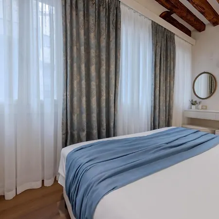 Ξενοδοχείο με διαμερίσματα Ares Bed & Relais 4*