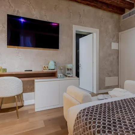 Ares Bed & Relais 4* Венеция